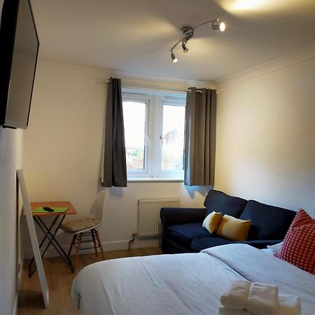 Cobbold Court Share Flat Apartment Лондон Екстериор снимка
