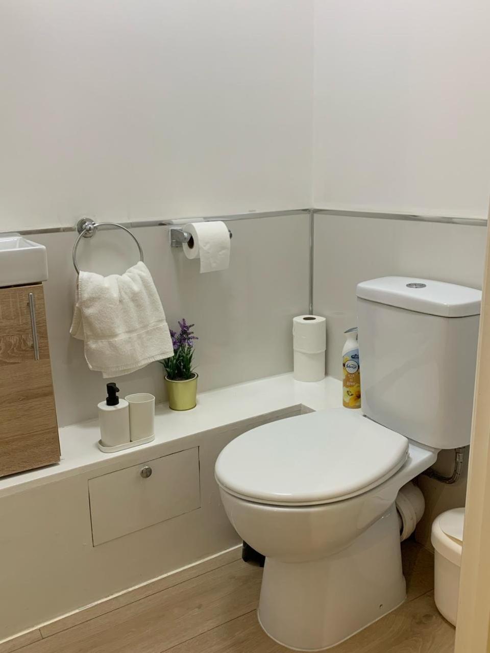 Cobbold Court Share Flat Apartment Лондон Екстериор снимка
